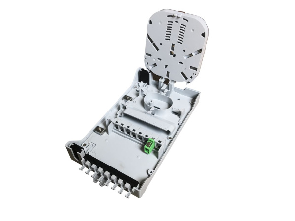 Коробка FTTH 8 портов для установки в распределительных щитах подъездов многоквартирных домов.